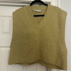 Zara Women's V-Neck Sweater Vest